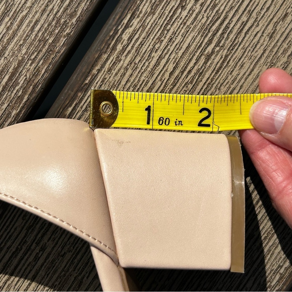 Lulus Harper Beige Block Heel Sandals White Toe Strap Size 8 - Picture 5 of 14